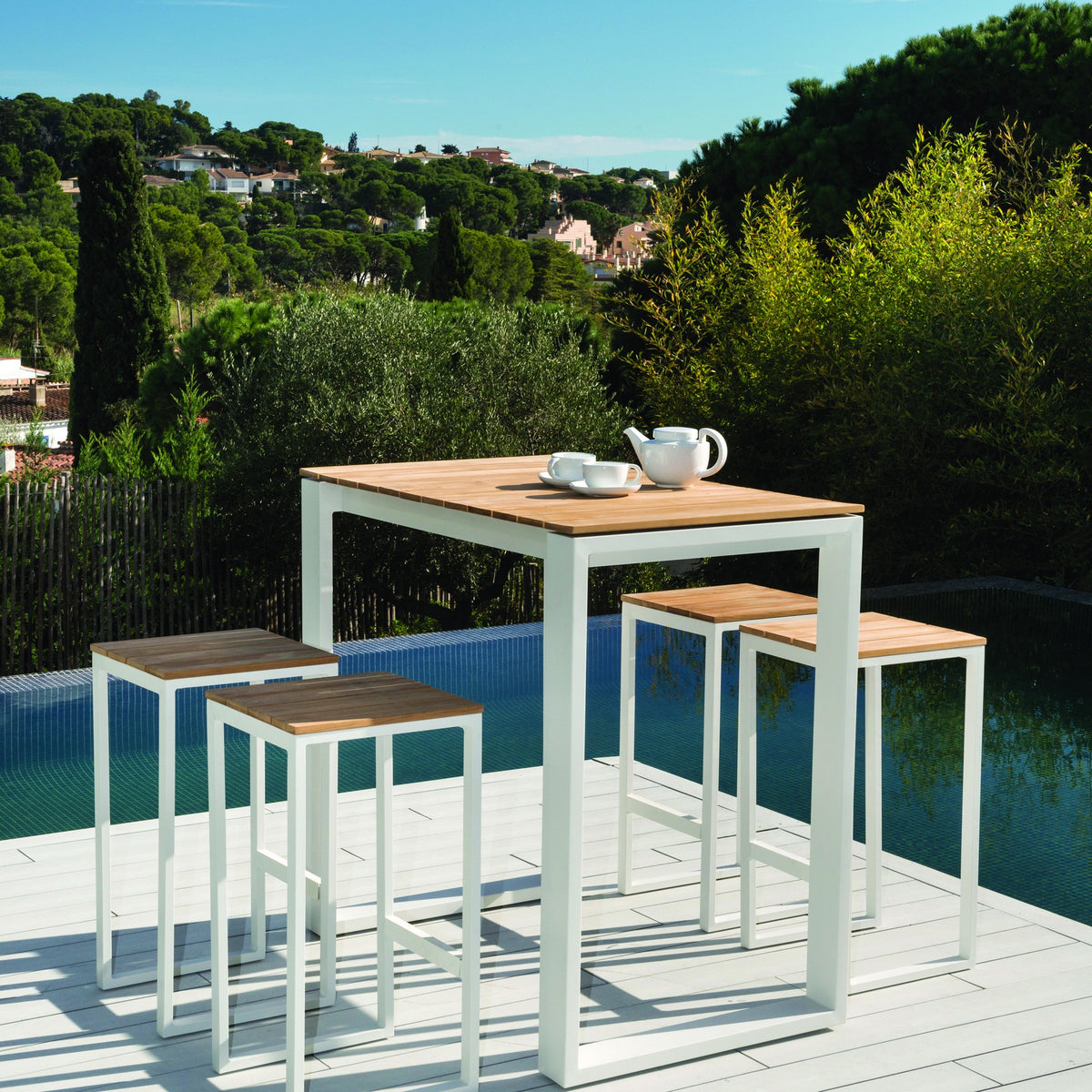 4-Seater Teak & Aluminium Outdoor Bar Set – White