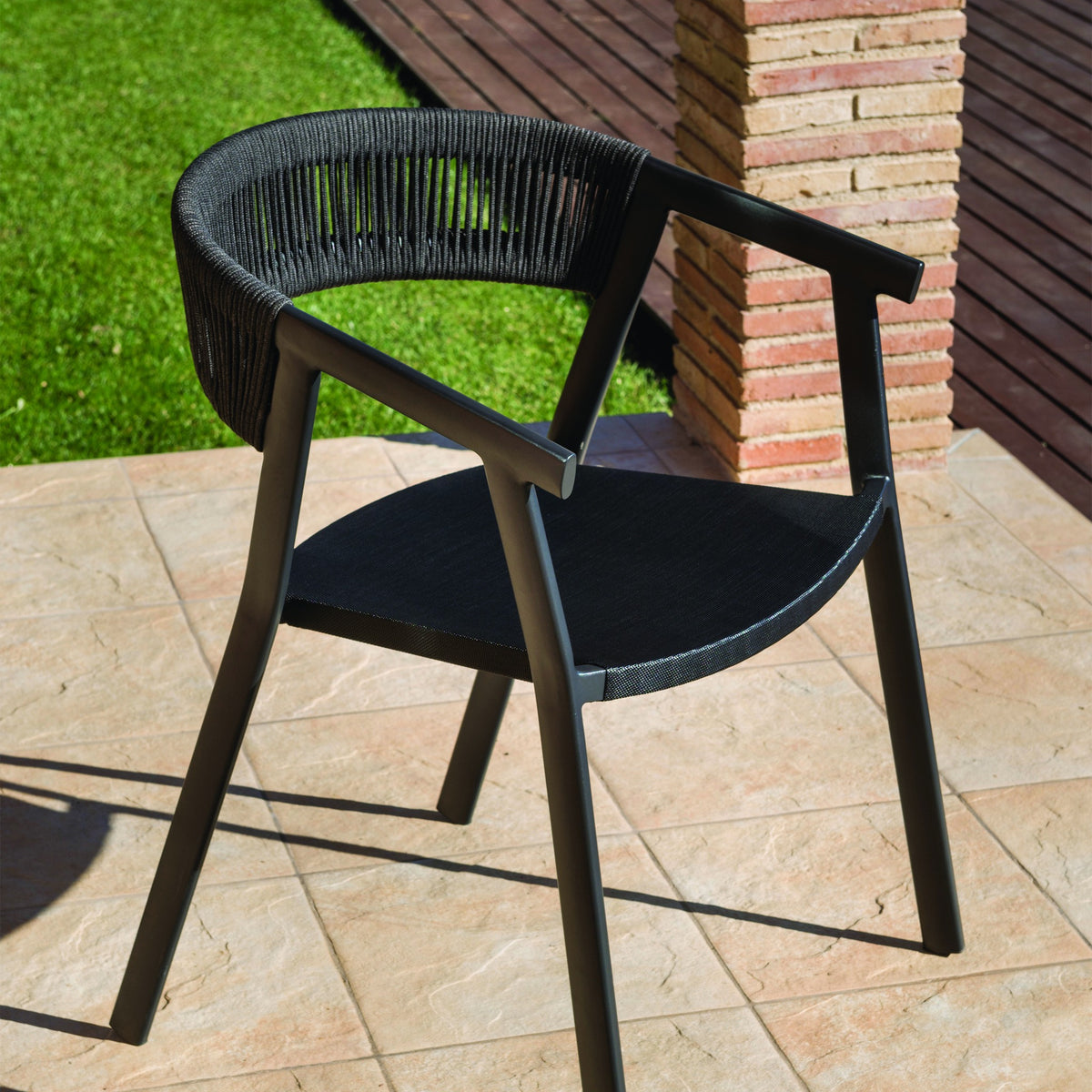 Aluminium & Rope Outdoor Dining Armchair – Charcoal