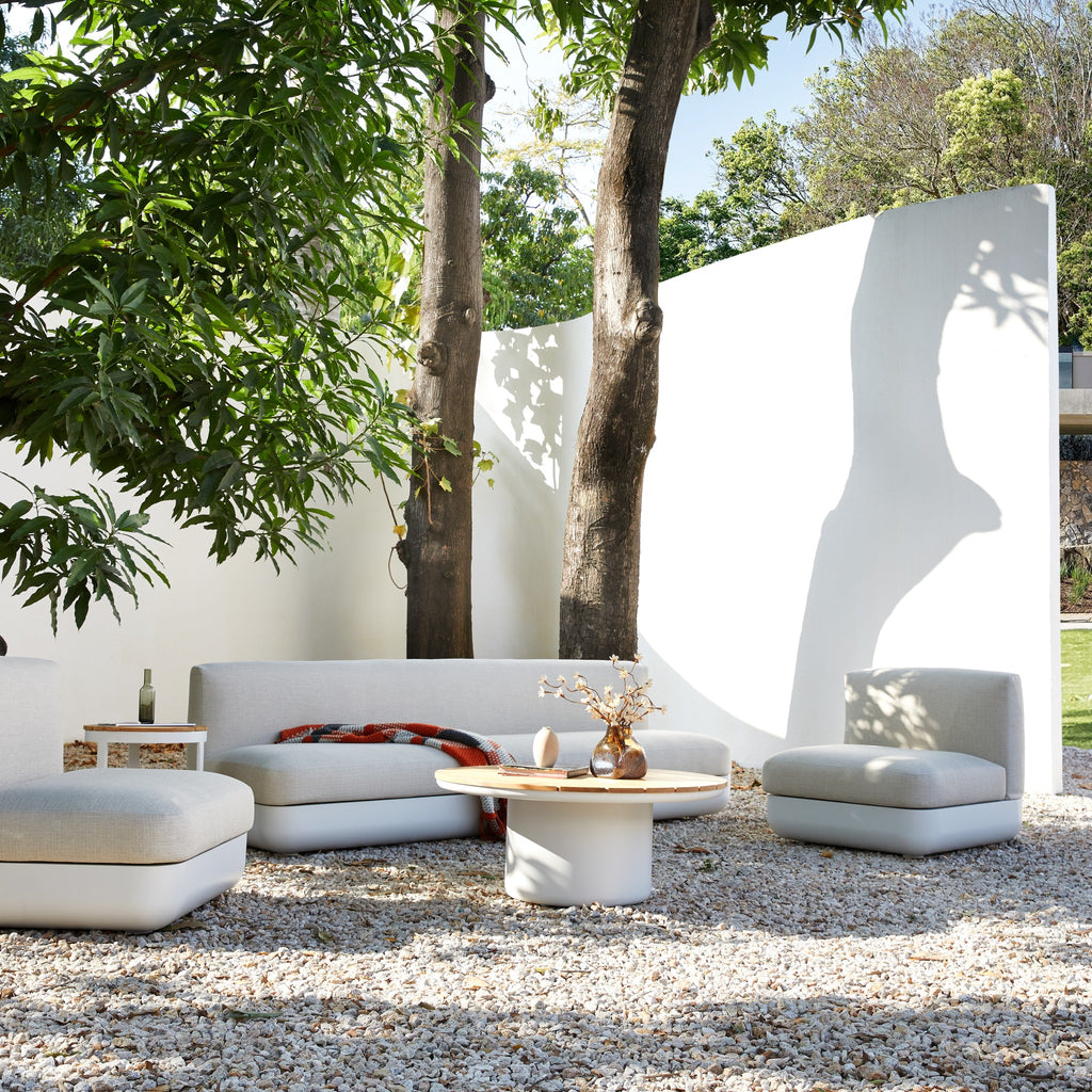 5-Seater Aluminium Outdoor Lounge Set with Coffee Tables – White