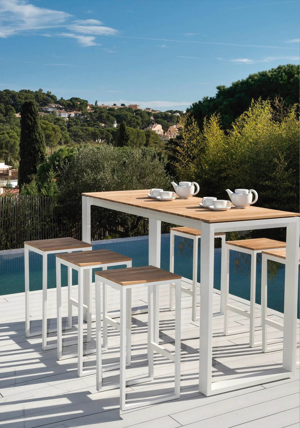 4-Seater Teak & Aluminium Outdoor Bar Set – White