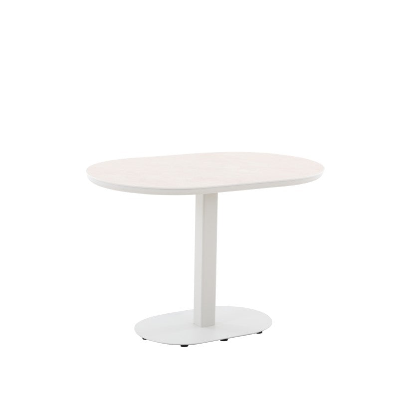 FANO outdoor bistro set with rounded table and two woven armchairs