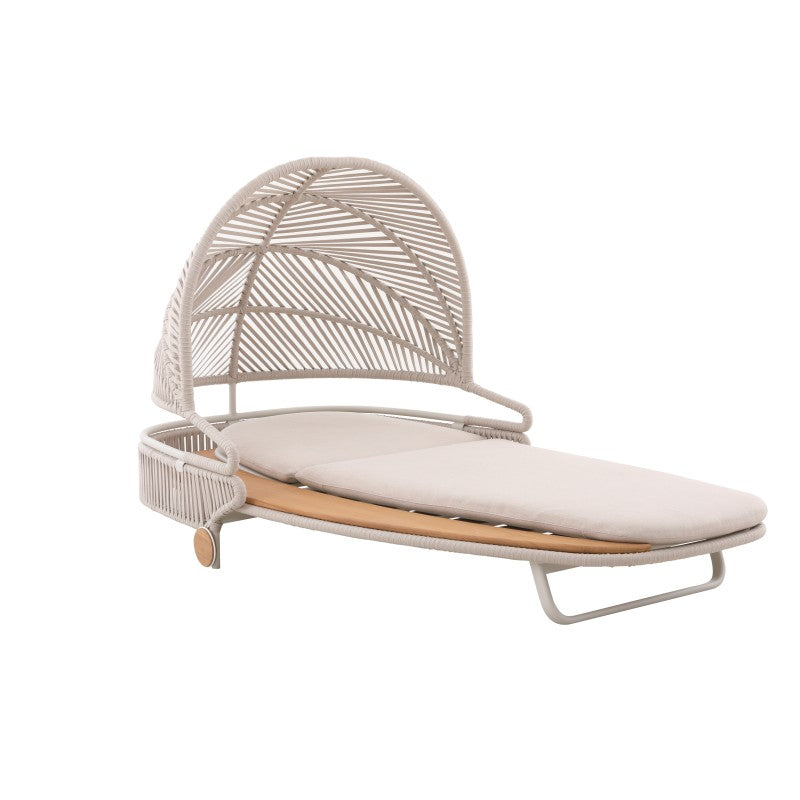 Close-up of the ALMA outdoor chaise lounge woven rope back and cushion