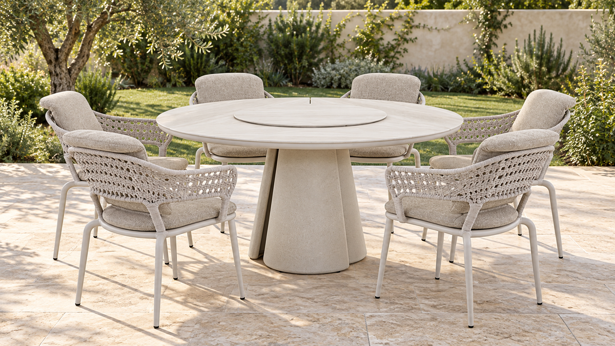 BOSSA Round Outdoor Dining Table