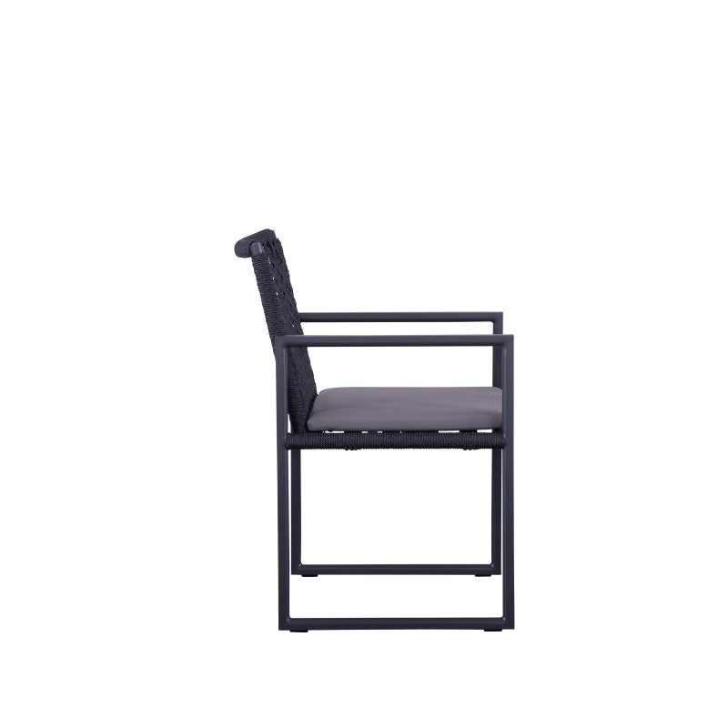 Detail of the SUNRISE black rope-woven outdoor dining armchair seat cushion